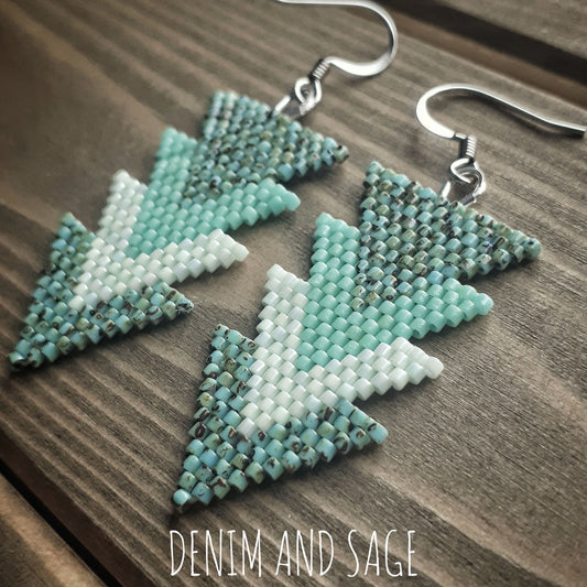 Turqouise and mint arrow beaded earrings